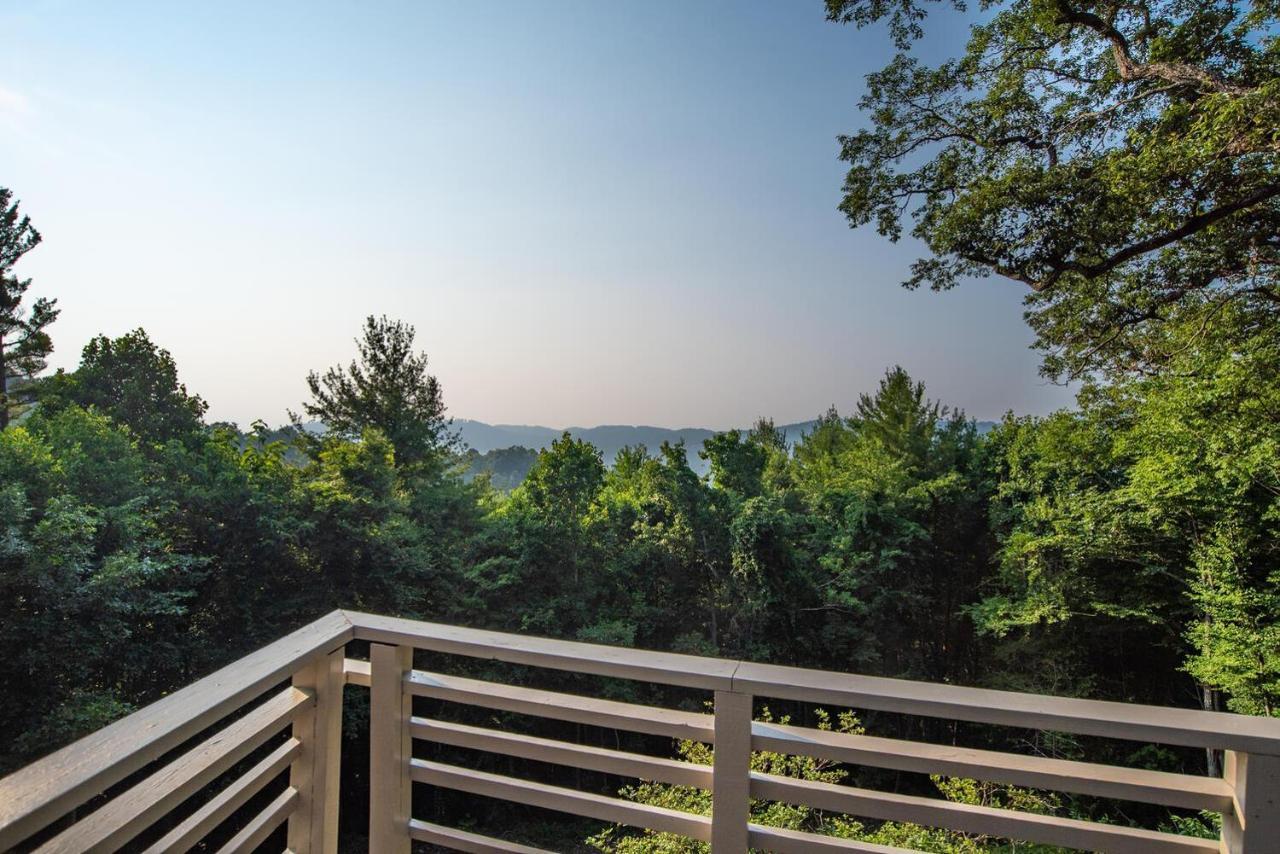 Amazing Town Mountain Getaway Holiday home Asheville